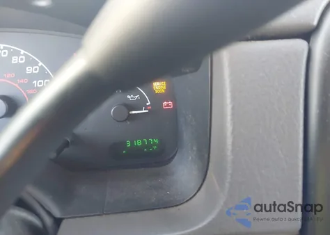 2002 Ford Explorer Xls z USA, uszkodzony, nr VIN 1FMZU62E12UA27738